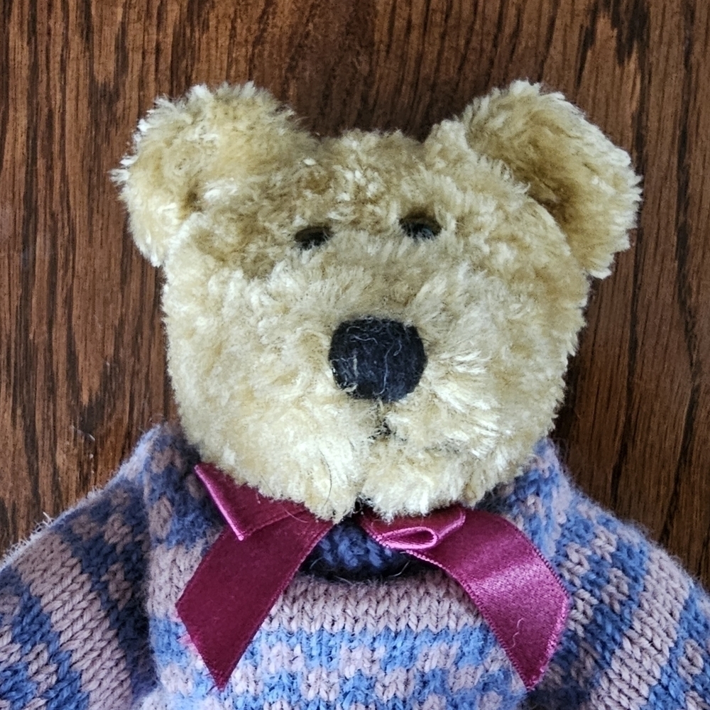 Vintage 1990's Boyd's Bear Elsworth, 12" with Movable Joints and Wool Sweater